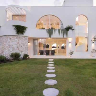 8 of the best luxury homes for sale across the country