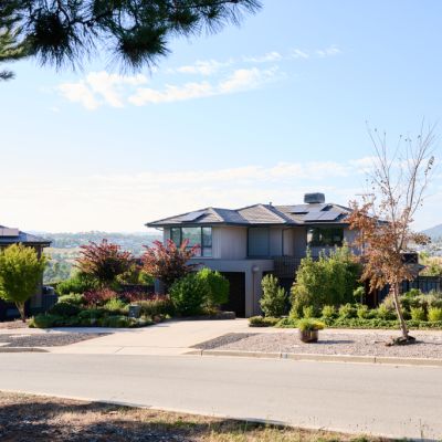 Canberra’s vacancy rate hits six-month high as house rents return to record prices