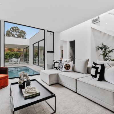 This light-filled Curtin home ticks all the modernist design boxes