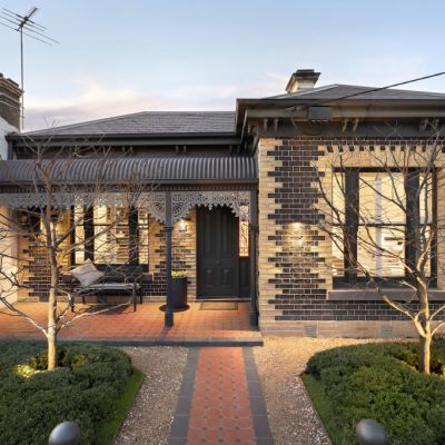 This Albert Park “unicorn” home lies just metres from the action