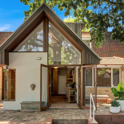 Former home of celebrated Canberra author Marion Halligan on the market