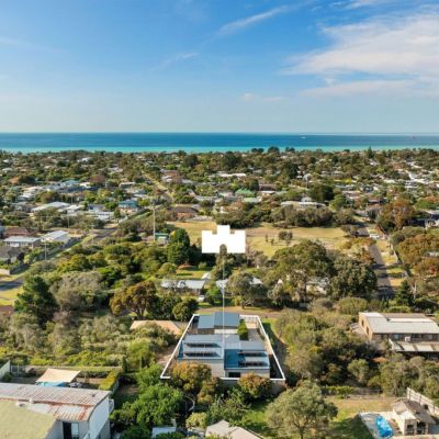 Where you can buy close to Sorrento but for a median house price $1 million lower