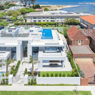 No space for a pool in the backyard? Put it on the roof