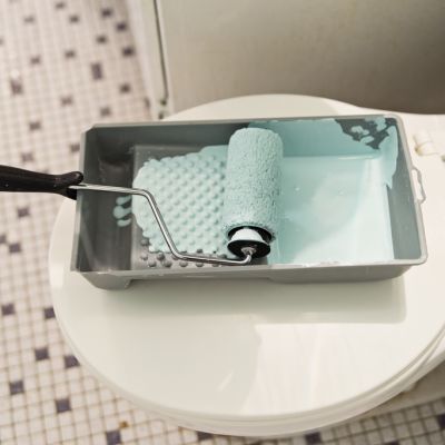 Painting floor tiles: A step-by-step guide for DIYers