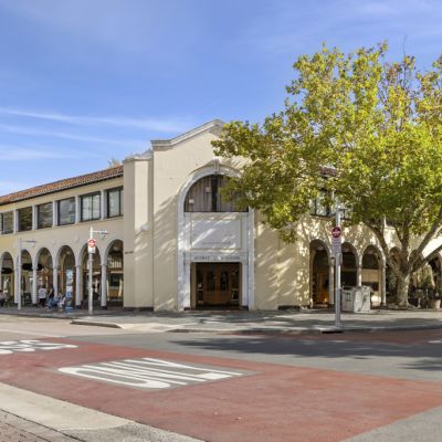 1200 square metres of Canberra icon hits the market in the CBD