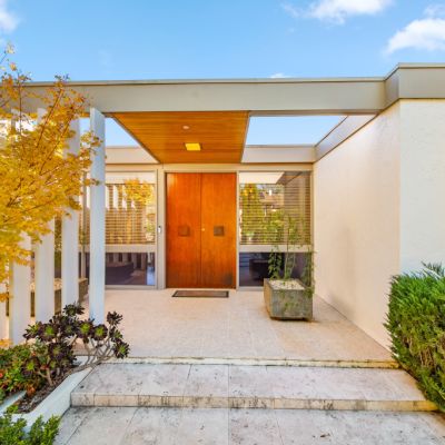 Nab yourself a slice of Canberra history with this mid-century charmer in Deakin