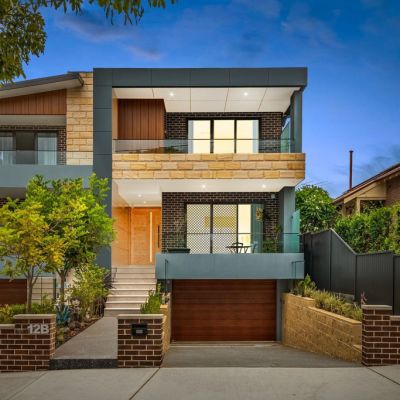 Priced-out Inner West buyers head south to Arncliffe, saving up to $340,000