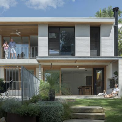 The families making multigenerational living work
