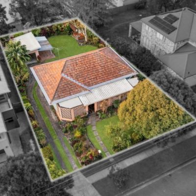 The garage that once was a home: A Queensland family's remarkable story