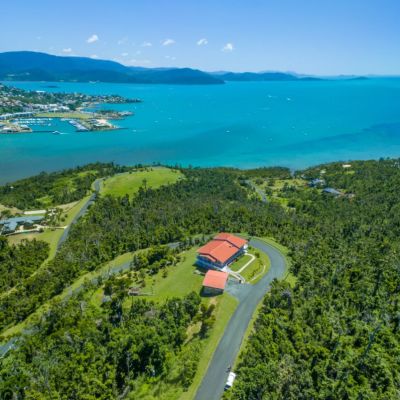 Prepper’s ‘one-of-a-kind’ Whitsundays fortress seeks new owner