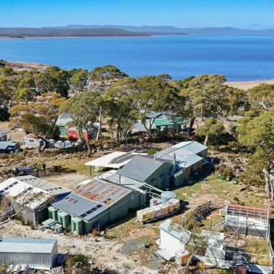 Secluded weekender in the Tasmanian high country for $260k