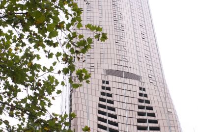 The Melbourne apartment towers where owners are struggling to sell