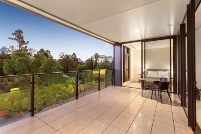 Former Hawk snaps up $3.9 million East Melbourne pad from ex-MP David Feeney