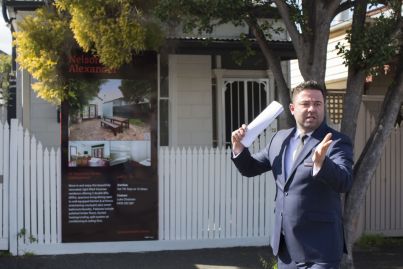 Buyers pounce at auction of $1.11m Collingwood cottage in ‘undersupplied’ spring market