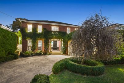 'It's a lot of money': Glen Iris home soars more than $500,000 above reserve