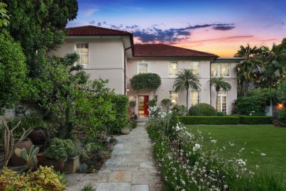 Ex-CBA executive Michael Harte lists $10m Rose Bay home