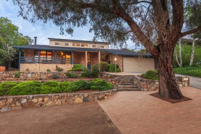 Canberra auctions: Young families flock to auctions