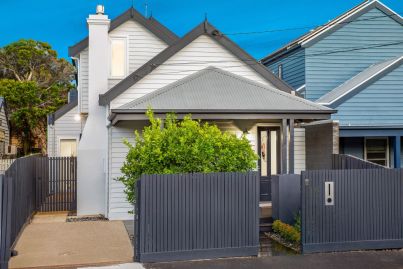 Melbourne house sells under the hammer for $10m despite in-person lockdown ban