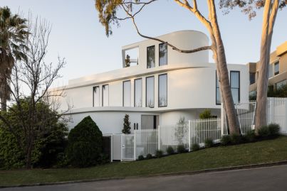 Curved Toorak showpiece oozes luxury and sophistication