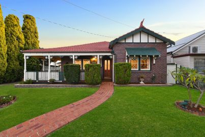 A historical 1920s home dedicated to Australian history hits the market