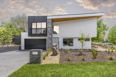 'It’s got it all': Why this Woden Valley suburb is a favourite with families