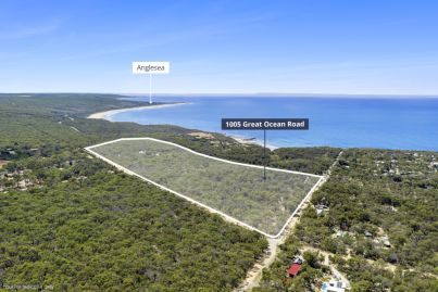 Major coastal landholding on Great Ocean Road hits market
