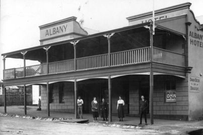'Restore to former glory': Historic pub for sale in fast growing Aussie region