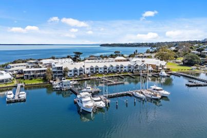 Swap the city for the lakes – and a $400k income stream