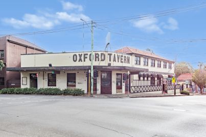 Iconic Sydney dive bar hits the market after years left vacant