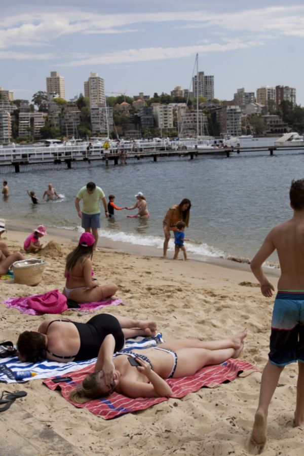 File:Young women in bikinis -near Bondi Beach, Australia-9Sept2012