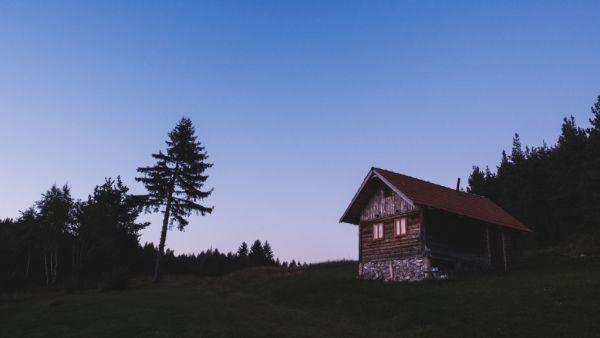 The Simple Life The Couple Who Live Without Electricity