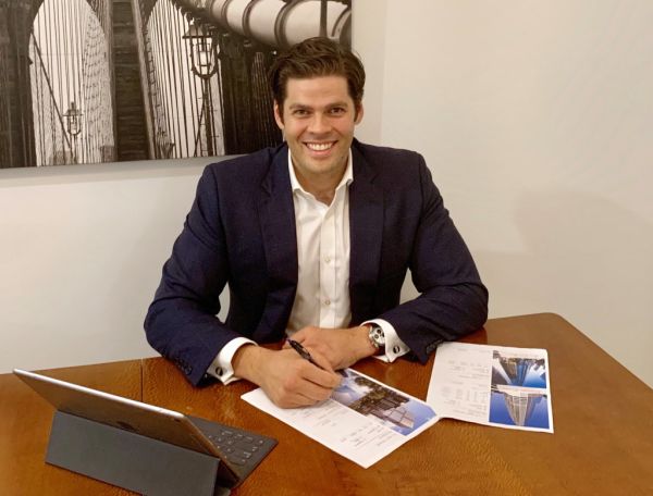 A day in the life of two Queensland leasing agents