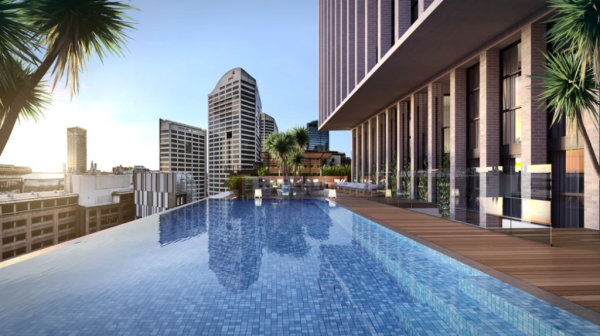 A tale of two cities: hotel sector divided by regional response