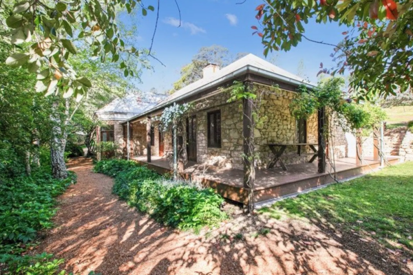 Braidwood property built in the gold rush on the market