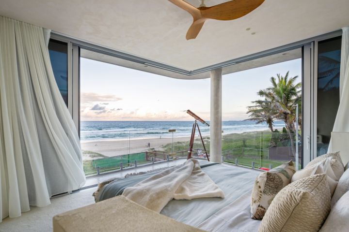 The Gold Coast millionaire's-row house that makes a luxe statement on the sand