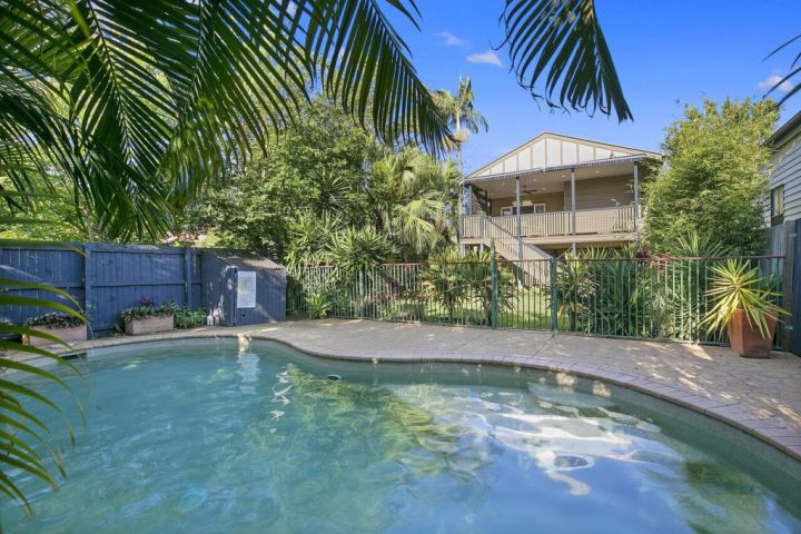 AFL star Dan McStay lists Brisbane property after Melbourne shift