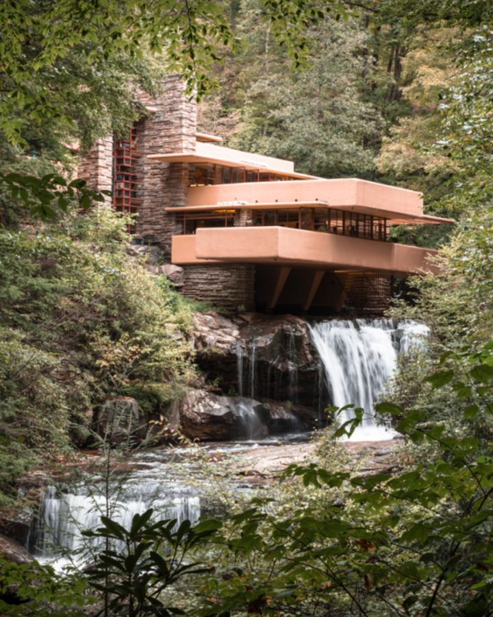 Frank Lloyd Wright's iconic Fallingwater building slammed