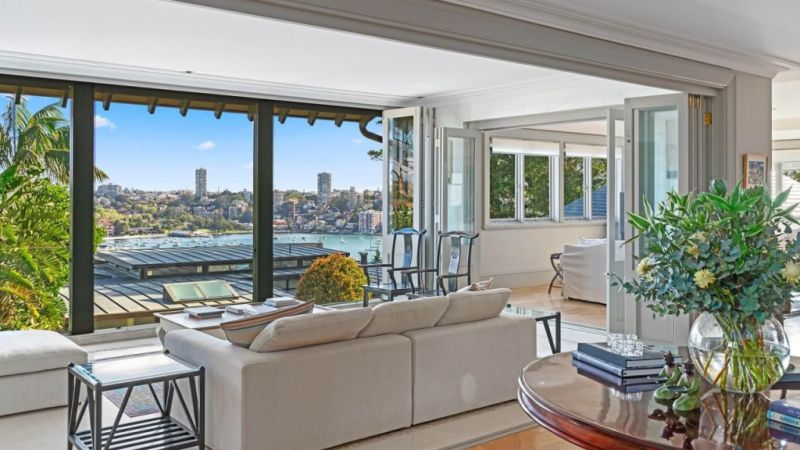 Former QBE boss lists $7 million Point Piper apartment
