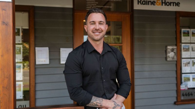 Former MAFS contestant Chris Robinson joins Raine and Horne Berry