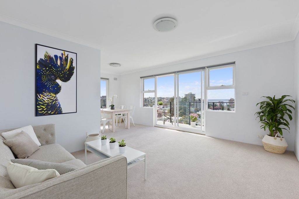 Five registered bidders posted bids for an elevated apartment at 7/2B Kangaroo Street, Manly. Photo: undefined