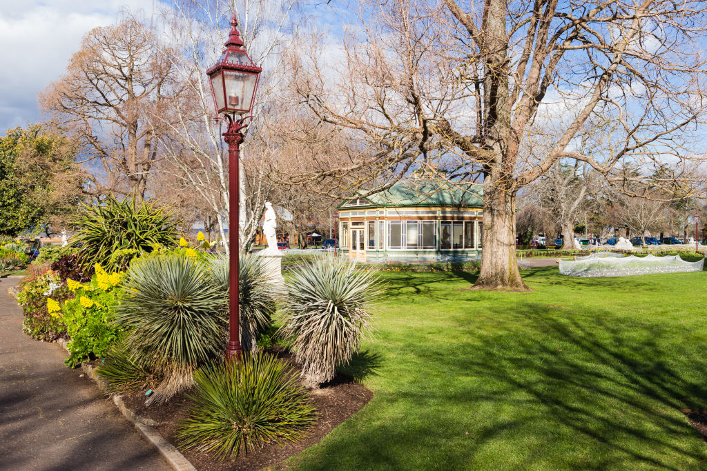 Regional cities like Ballarat have outdone Melbourne's median house price growth. Photo: Greg Briggs Photo: Greg Briggs