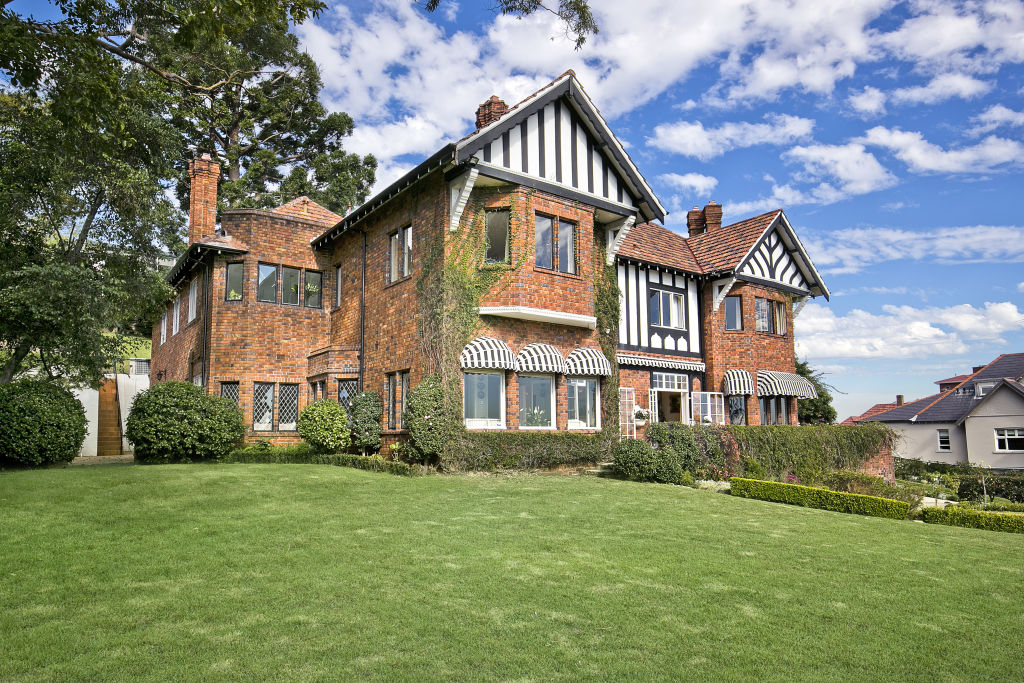 Ari Droga picked up the keys to Bonnington, which sold for more than $20 million. Photo: Supplied