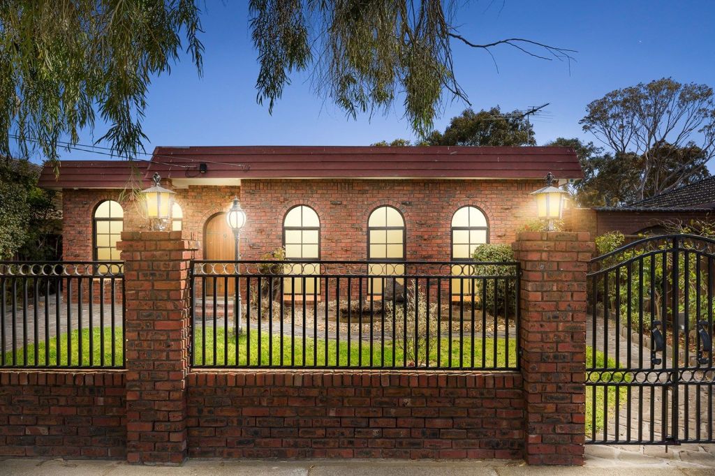 Themed house for sale at 27 Bell Avenue, Altona