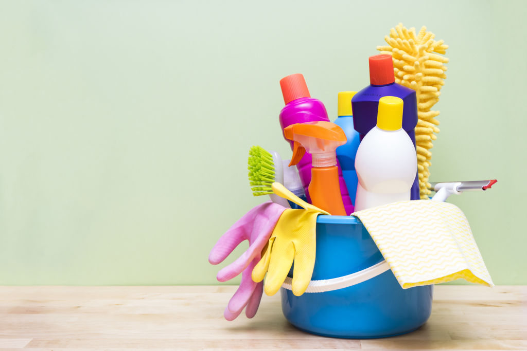 How to Wash Dishes the Right Way