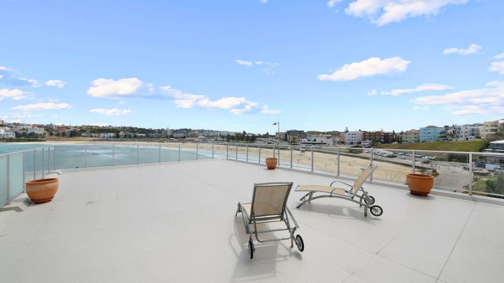 Jamie Mackay has snapped up a whole-floor apartment in North Bondi. Photo: Supplied