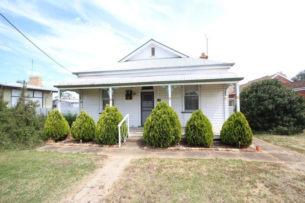 This cottage in Cromie Street, Rupanyup has a yellow interior. Photo: Aaron Lewis Property Agents Photo: Photo: Aaron Lewis Property Agents