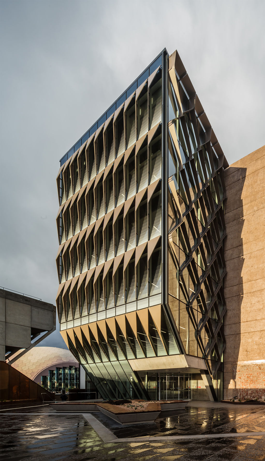 Barwon Water's headquarters in Geelong won a Commercial Architecture Award. Photo: Trevor Mein Photo: Trevor Mein
