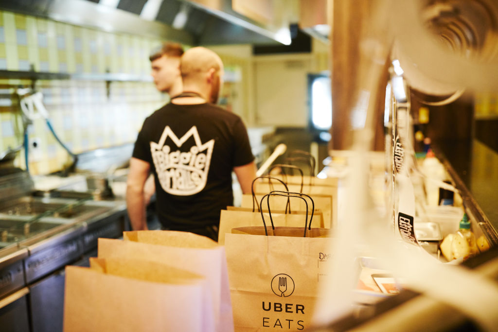 Regular use of convenient food delivery and ride sharing platforms can raise red flags for lenders. Photo: Kristoffer Paulsen