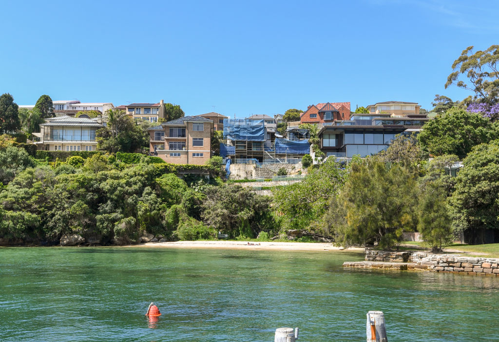 The two houses on Hermit Beach, Vaucluse, are near neighbours to The Hermitage estate owned by Justin Hemmes. Photo: Peter Rae Photo: Peter Rae