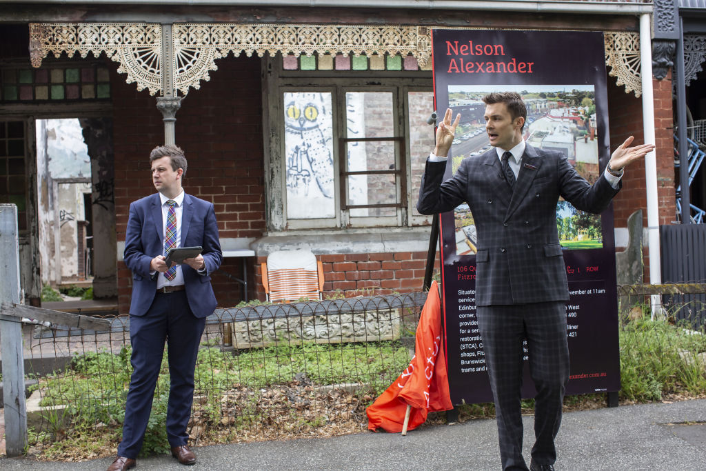 Nelson Alexander's James Pilliner made an opening vendor bid of $880,000. Photo: Stephen McKenzie Photo: Stephen McKenzie